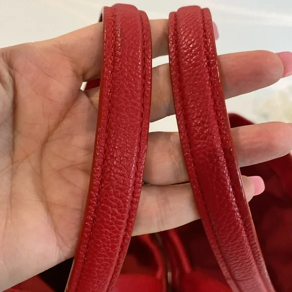 COACH Pebbled Red Leather Edie 31 Tote with original dust bag - Picture 17 of 17